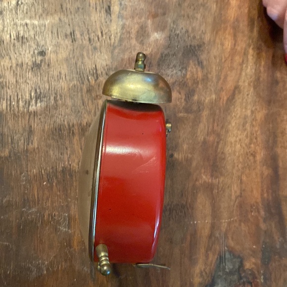 Vintage 60's Mickey Mouse Alarm Clock - Picture 2 of 7